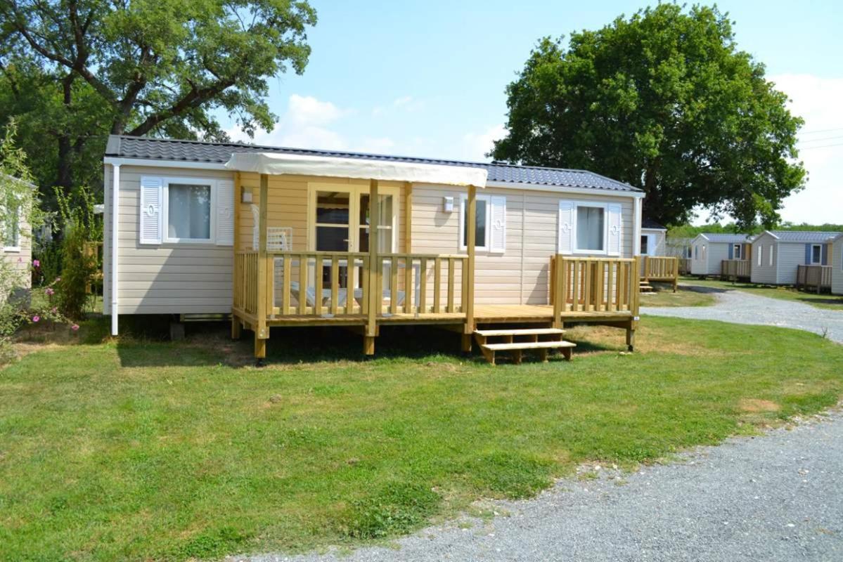 Camping Paradis De Maillac Sainte-Nathalene Ngoại thất bức ảnh